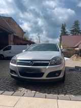 Opel Top gepflegter Opel Astra 1.9 CDTI - Opel Astra aus 2006: Kombi