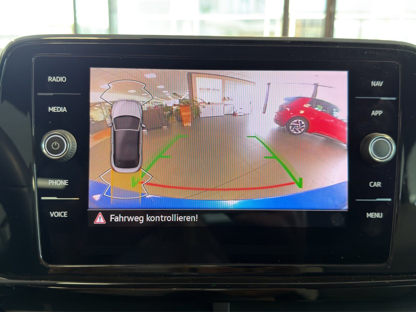 Fahrzeugabbildung Volkswagen T-Roc Cabriolet 1.5 TSI DSG R-Line ACC APP