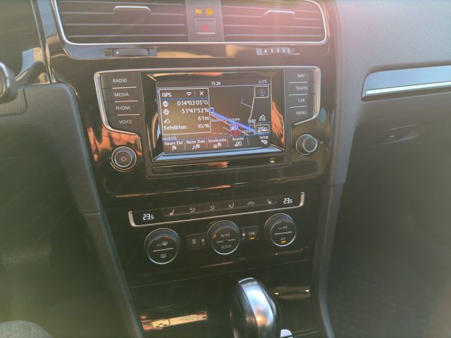 Golf VII Highline 1.4 TSI DSG Bluetooth Navi