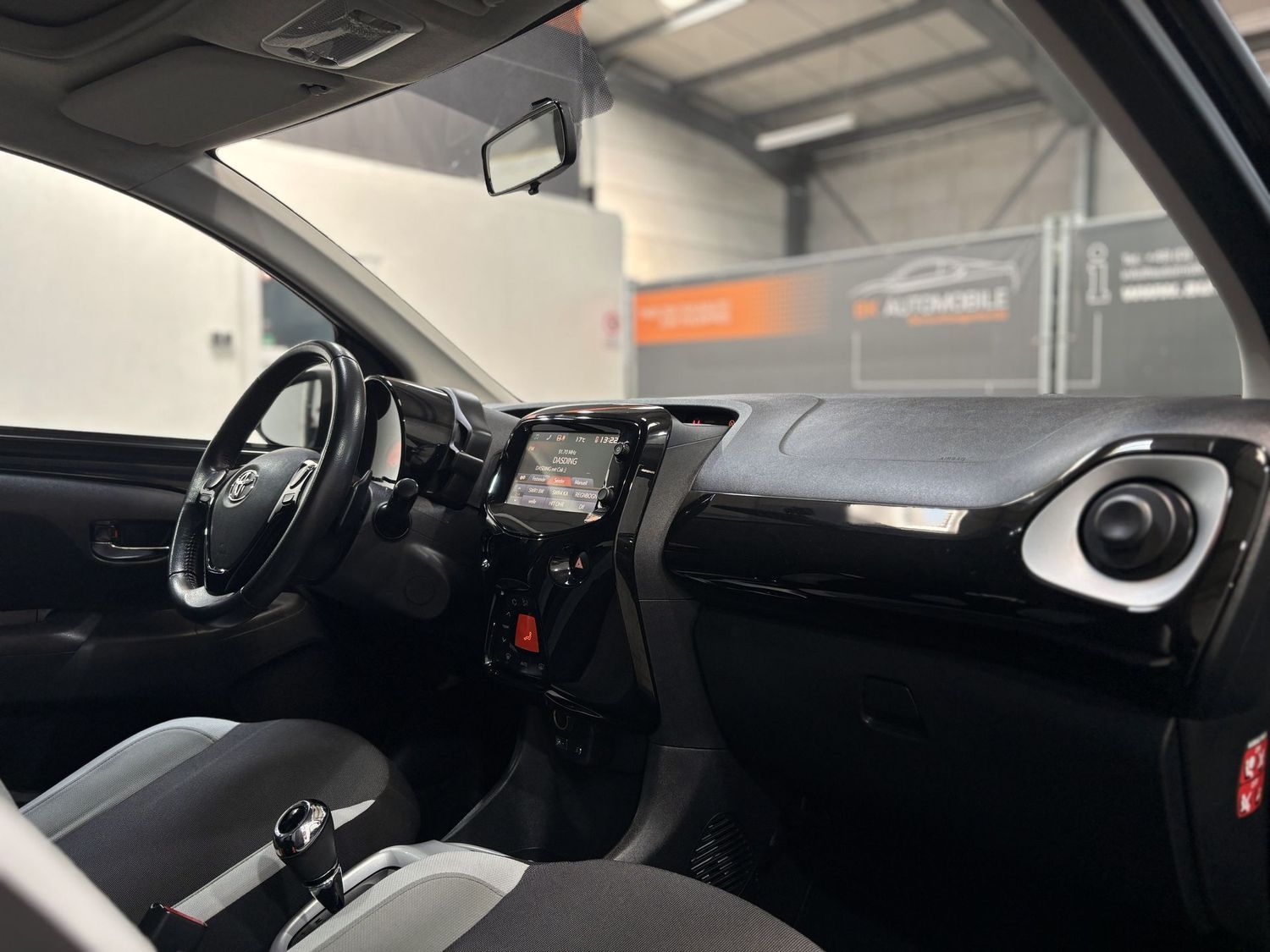 Fahrzeugabbildung Toyota Aygo x-wave#Kamera#Faltdach