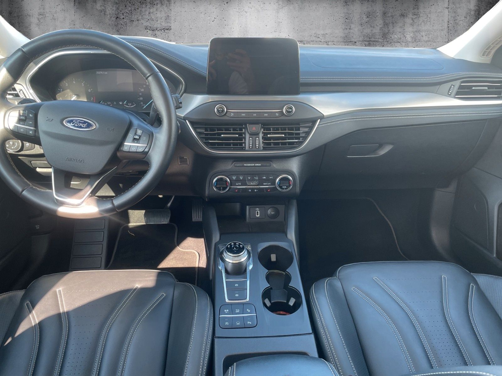 Fahrzeugabbildung Ford Focus Turnier Active Vignale