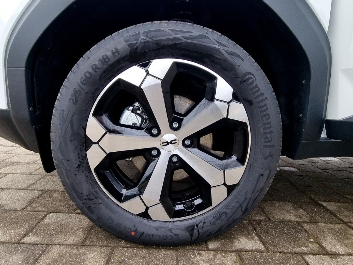 Fahrzeugabbildung Dacia Bigster Journey HYBRID 155