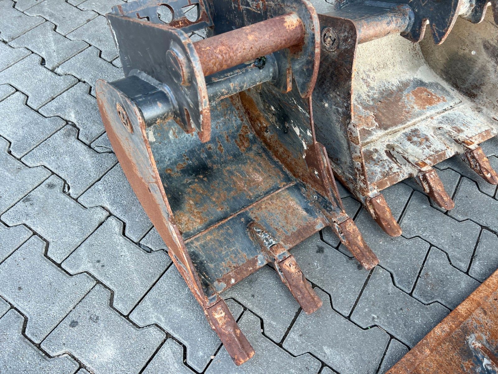 Fahrzeugabbildung Eurocomach 25ZT / nur 316h! / 2021/ Löffelpaket