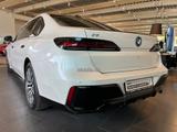 BMW i7 xDrive60 M Sportpaket Innovationsp. AHK - BMW i7 in Duisburg