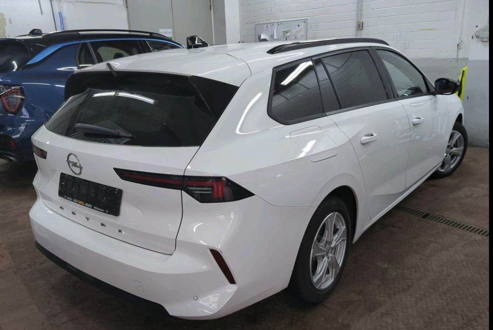 Fahrzeugabbildung Opel Astra L ST 1.5D EDITION NAVI/LED/VIRT./SPORT/SHZ