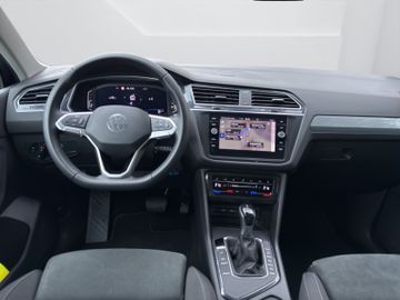 Volkswagen Tiguan - 8