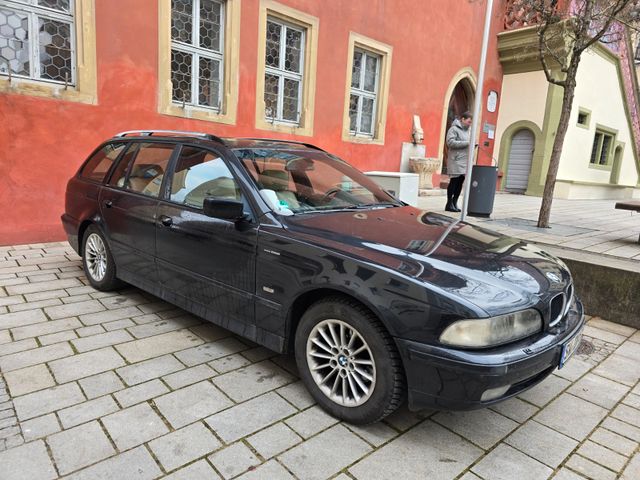 BMW 523i MPaket Tüv Leder Xeno SD Tempom Sihzg Anhk