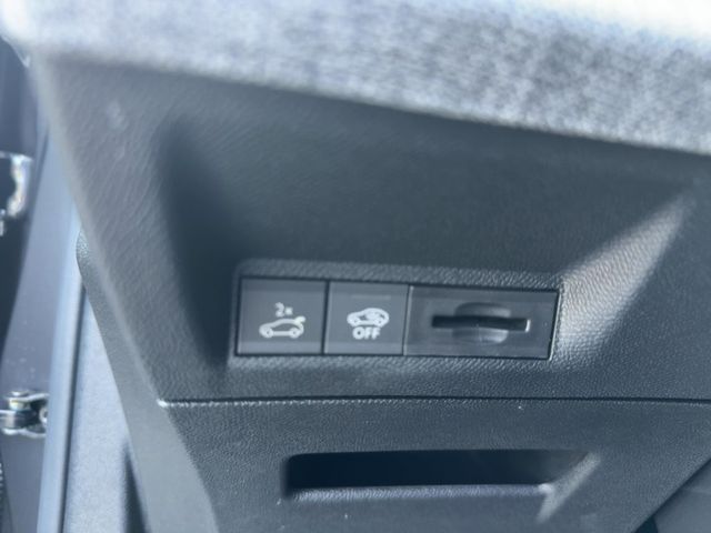 Foto Nummer 32: PEUGEOT 5008