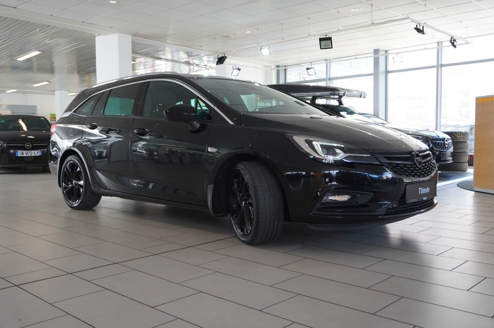 Fahrzeugabbildung Opel Astra K ST 1.6T INNOV. AHK/MATRIX/KAMERA/NAVI/SH