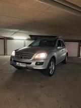 Mercedes-Benz Mercedes ml320 cdi tüv bis März 2028 - Mercedes-Benz ML 320 in Duisburg