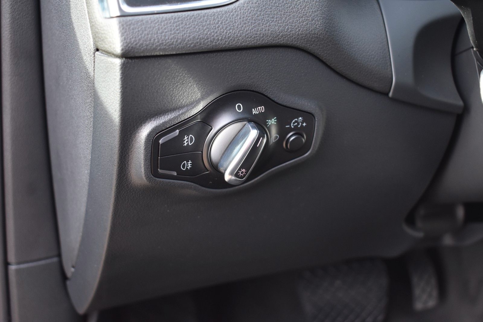 Fahrzeugabbildung Audi Q5 2.0 TDI 130 kW quattro S Line AHK  20*