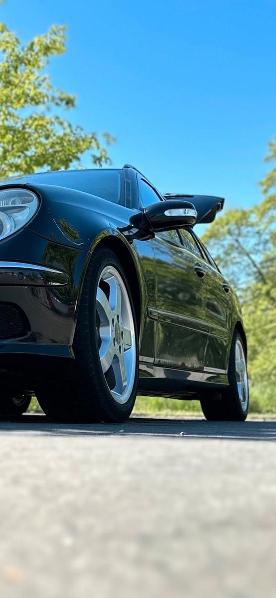 Mercedes-Benz E 320