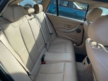 BMW 320 - 4