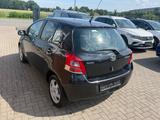 Toyota Yaris / Charade Cool Klima 1. Hand 107.000 KM - Toyota Yaris: Schwarz