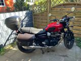 Triumph Street Twin - TRIUMPH STREET TWIN