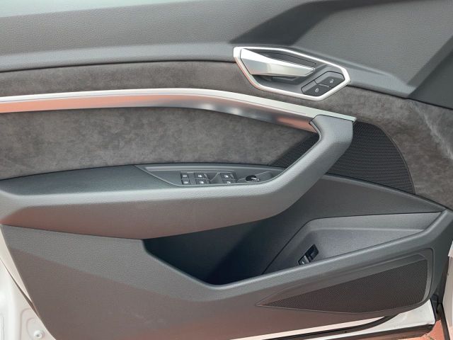 e-tron 55 quattro Bluetooth Navi LED Klima