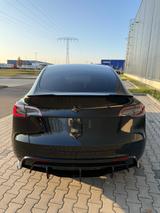 Tesla Model Y Luftfahrwerk Alcantara Ambient Softclose - Tesla in Leipzig