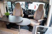 Malibu Van first class - two rooms GT skyview 640 LE RB (9/29)