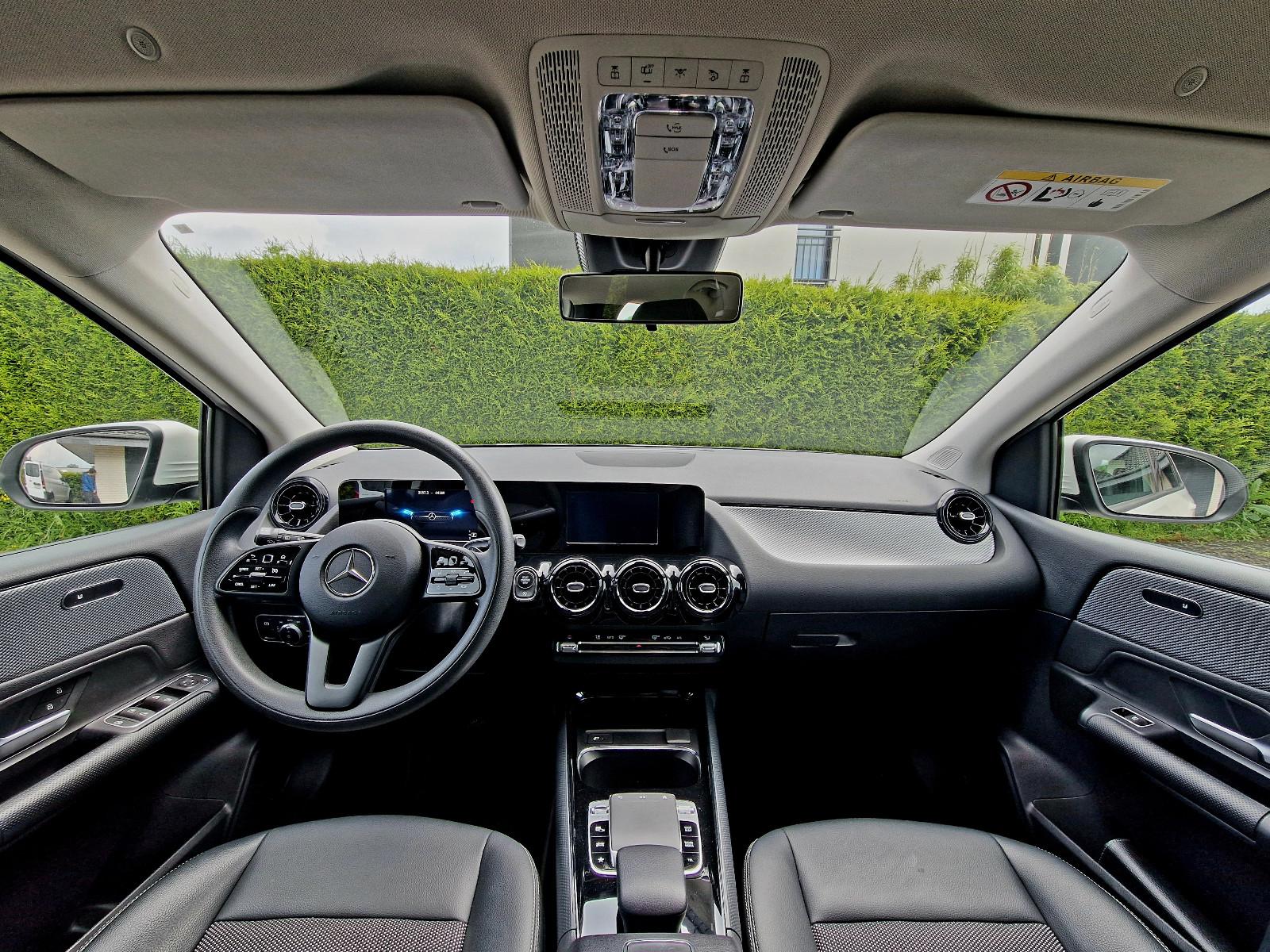Mercedes-Benz B 180 (Automatik, Teilleder, Navi)