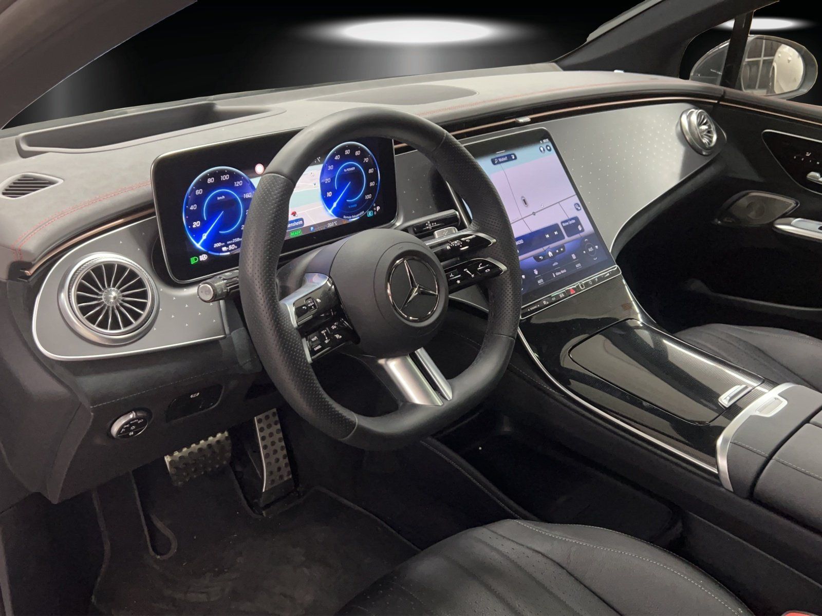 Fahrzeugabbildung Mercedes-Benz EQE350 4M AMG Premium+ AIRMATIC RemotePark Night