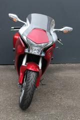 Honda VFR 1200 F Koffer/Akrapovic/Lenkererhöhung - HONDA VFR 1200