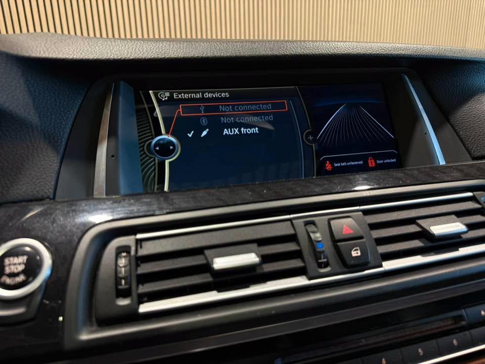 BMW 528 2011 — photo 21