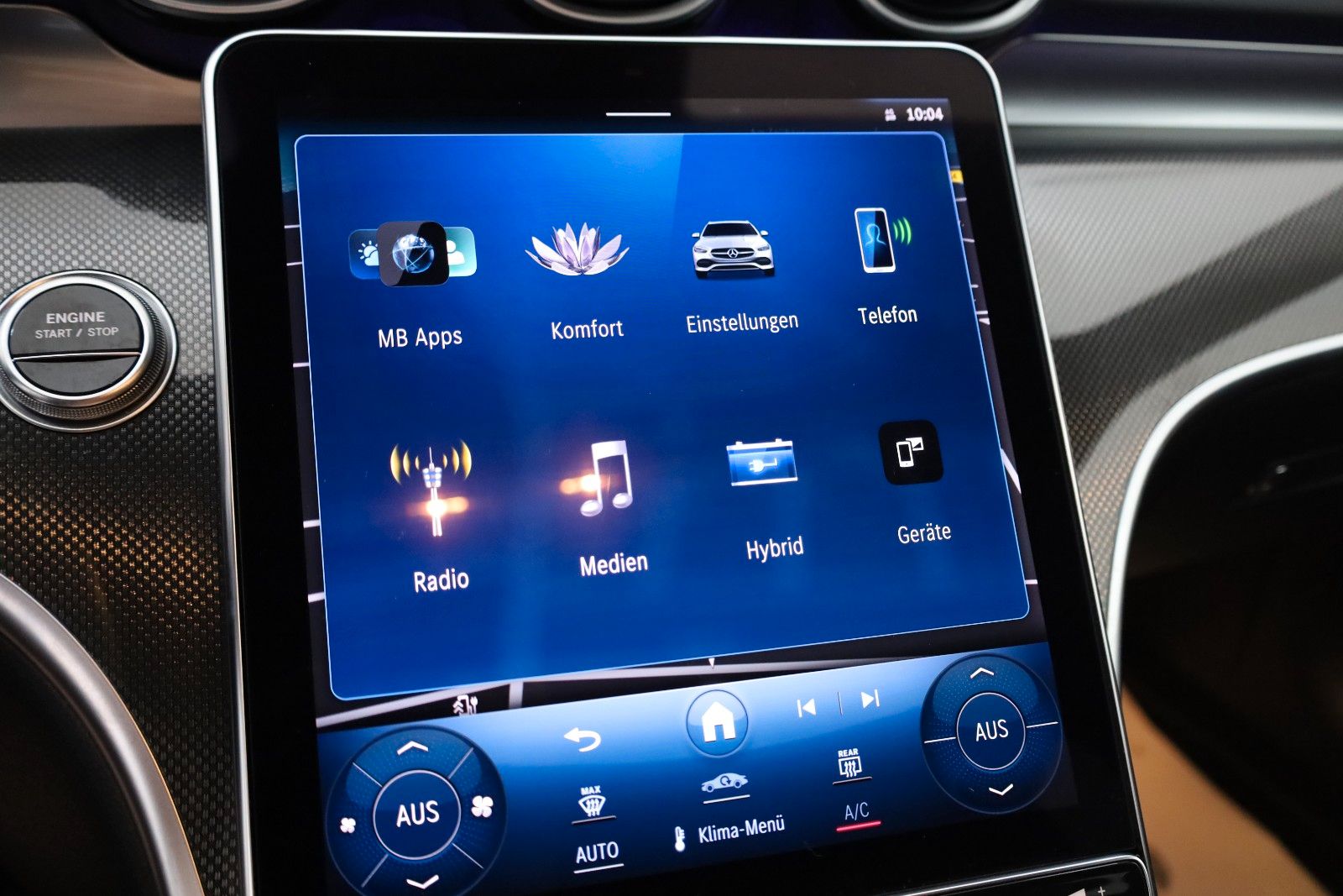 Fahrzeugabbildung Mercedes-Benz C 300e T AMG Line Leder,Navi,LED,HUD,SH,Park Pak