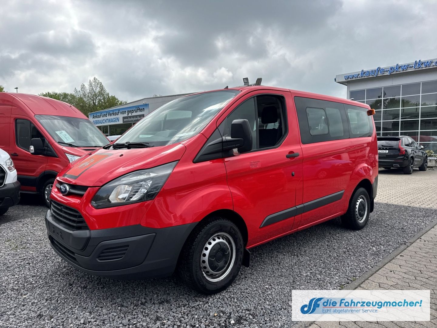 Fahrzeugabbildung Ford Transit Custom Kombi 300 L1 2.2 TDCi *1587