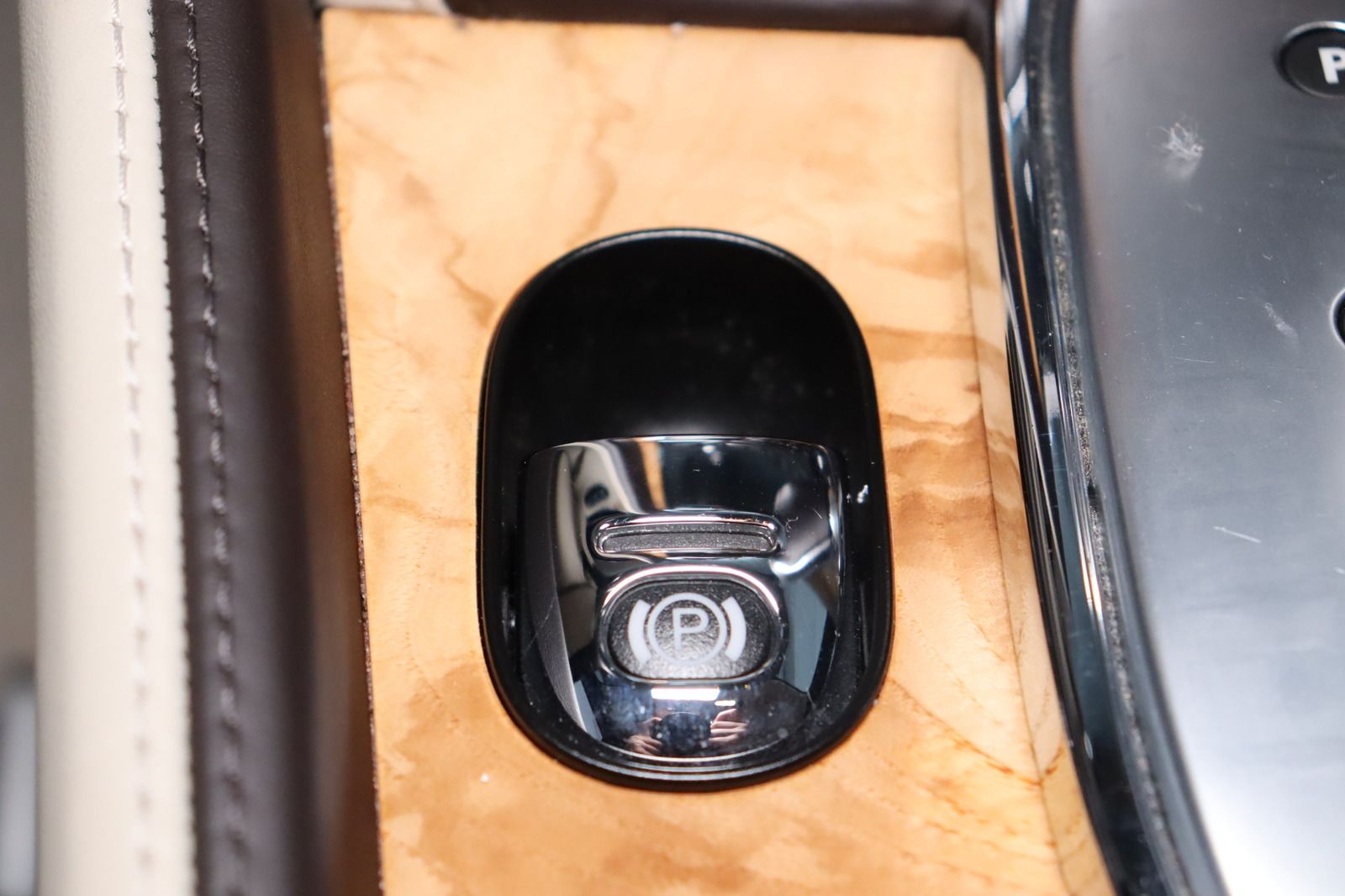 Fahrzeugabbildung Bentley Continental GT 6.0 4WD Navi * Xenon