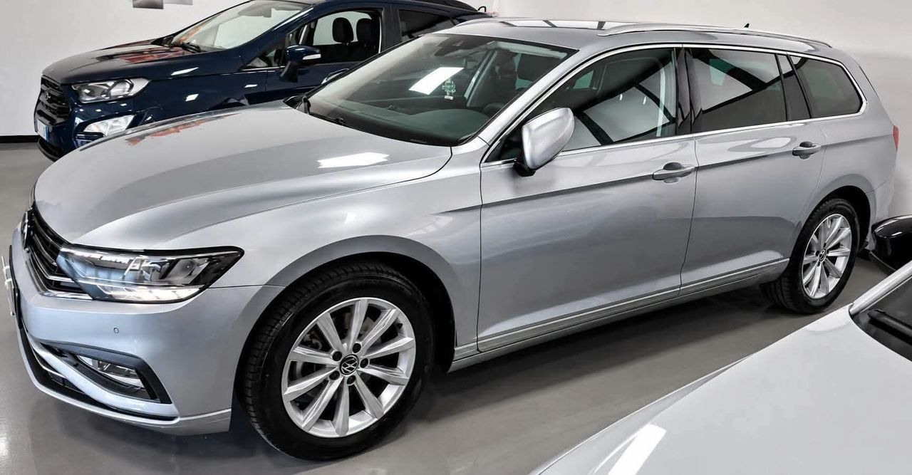 Volkswagen Passat 2.0 TDI Cambio DSG Executive imagem 3