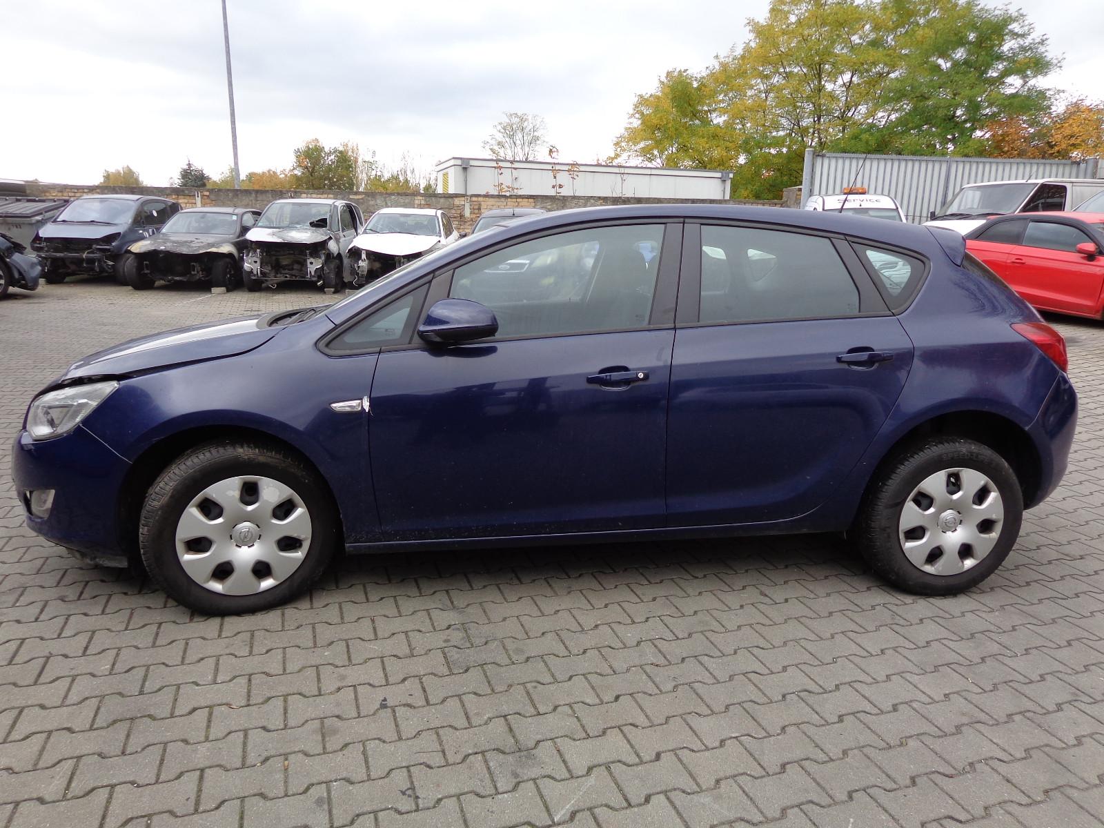 Opel Astra J Lim. 5-trg. Design Edition