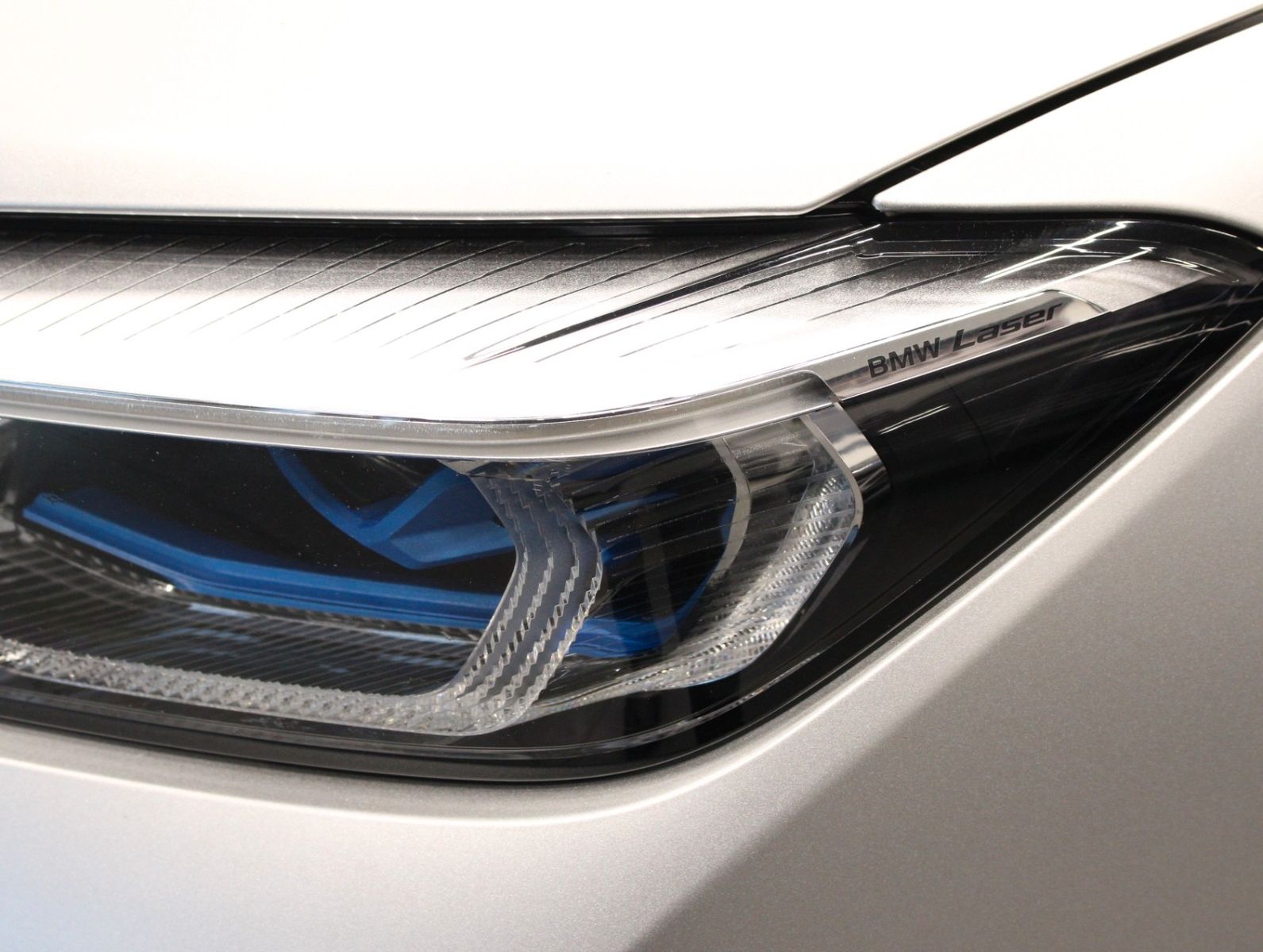 Fahrzeugabbildung BMW 750 L i xDrive M Sport Executive*Skylounge*VOLL