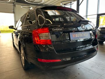 Skoda Octavia *2-ZONEN*SZHZ*NAVI*TEMPO*PDC*