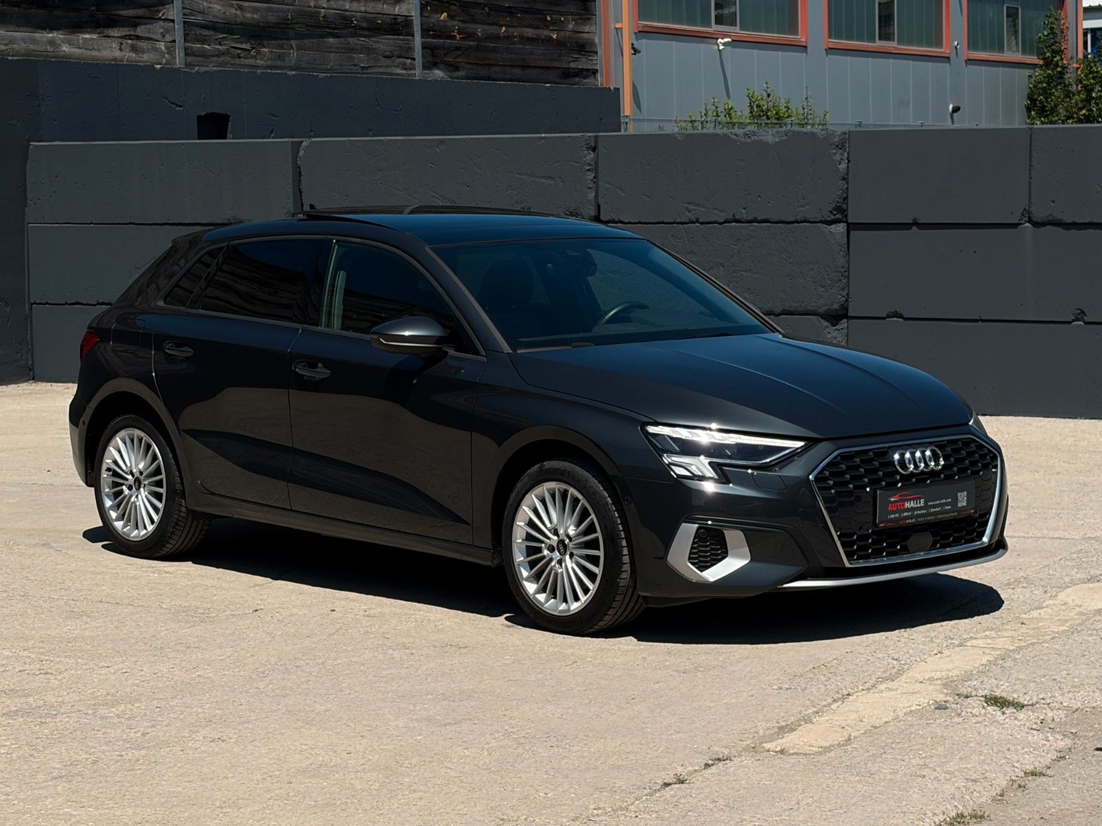 Fahrzeugabbildung Audi A3 Sportback 40 TFSIe Schiebedach KZG ACC CAM