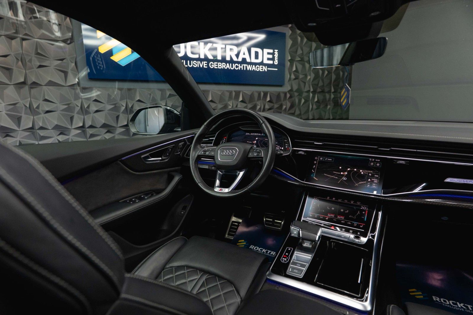 Fahrzeugabbildung Audi SQ8 4.0 TDI quattro Black Design | Full Option