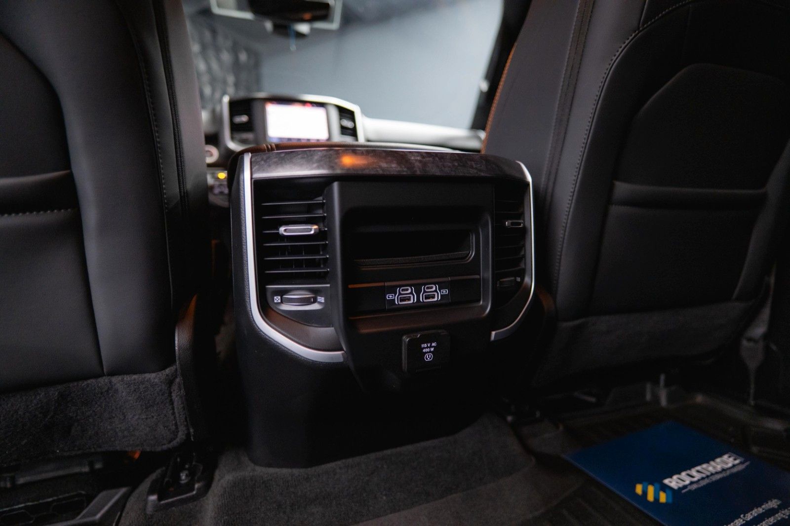 Fahrzeugabbildung Dodge RAM 5.7 V8 HEMI 4x4 OFFROAD Night Limited 19%