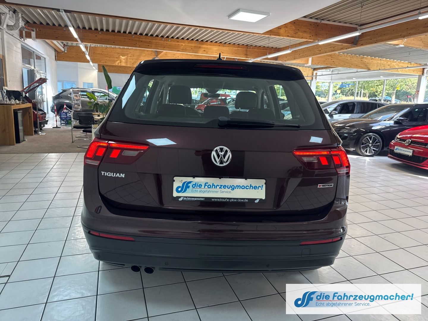 Fahrzeugabbildung Volkswagen Tiguan Comfortline BMT Start-Stopp 4Motion Navi