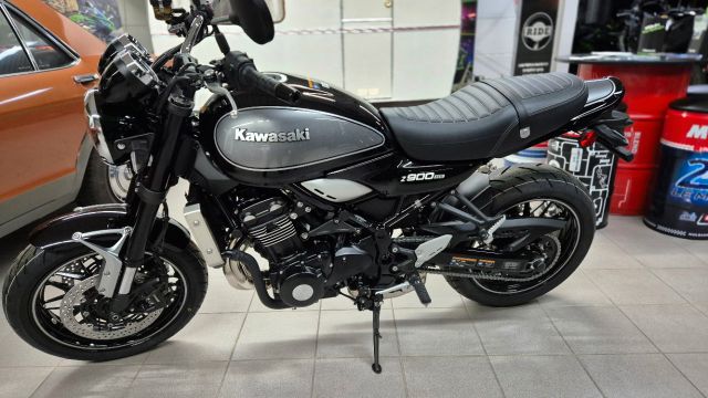 Kawasaki Z900 RS