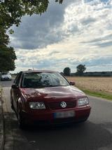 Volkswagen  VW Bora 2,3l V5 TOP Zustand 2. Hand ... - Volkswagen Bora: 2.3