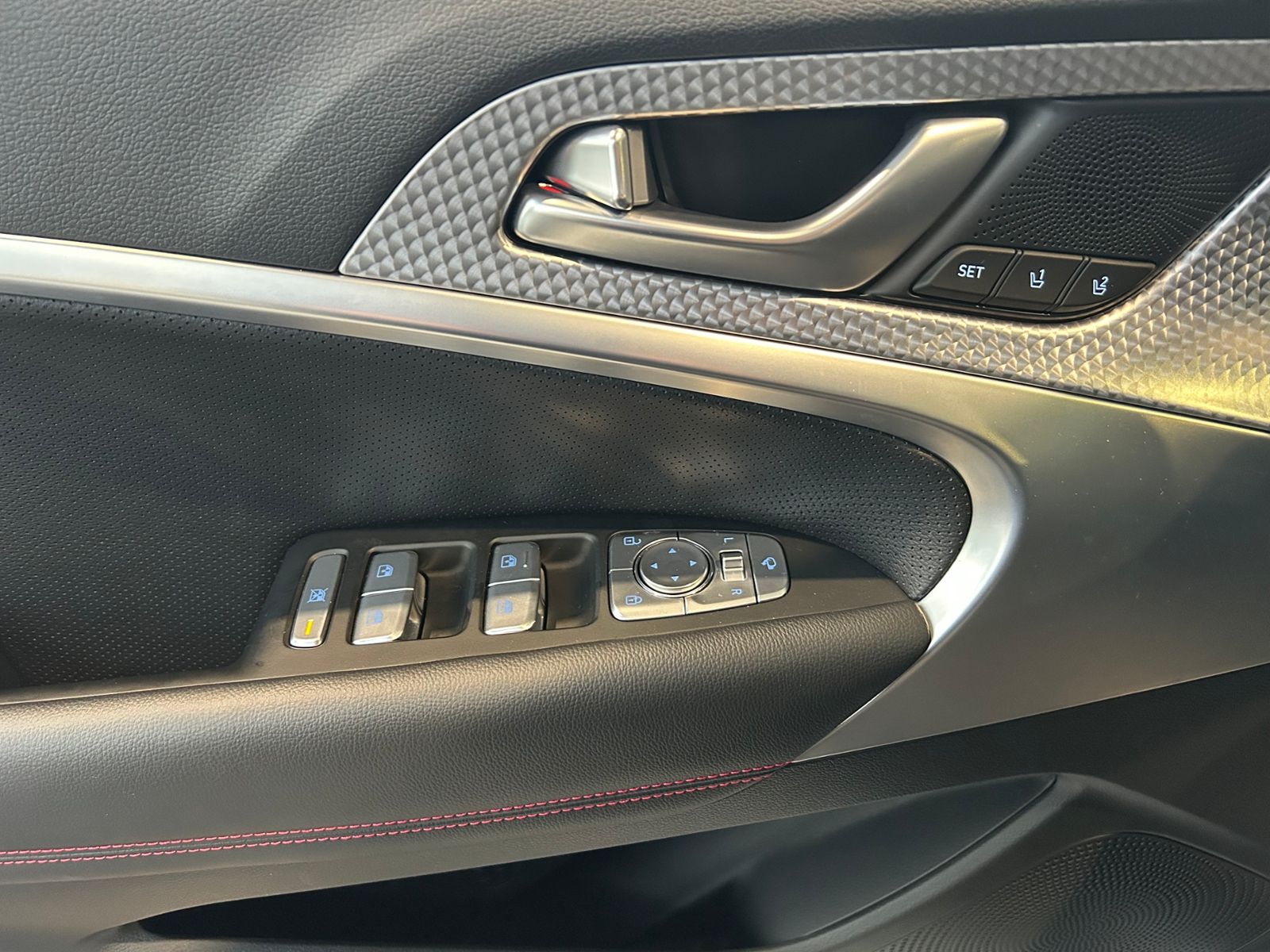 Fahrzeugabbildung Genesis G70  Shooting Brake2.2D AWD Sport Head Up D.