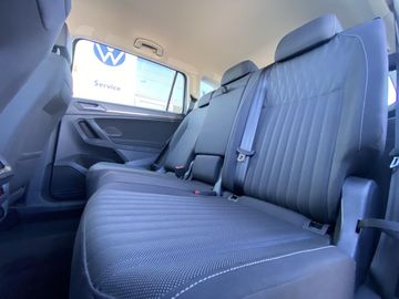 Volkswagen Tiguan Allspace - 12