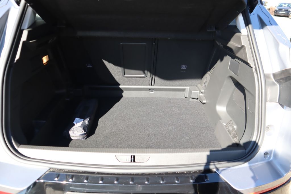 Fahrzeugabbildung Opel Grandland GS 1.2 Turbo Aut.+Pixel LED+Allwetter