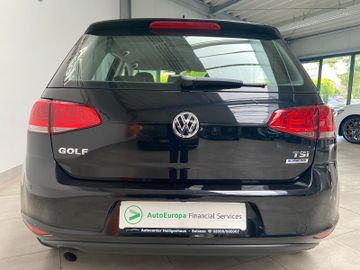 Volkswagen Golf - 5