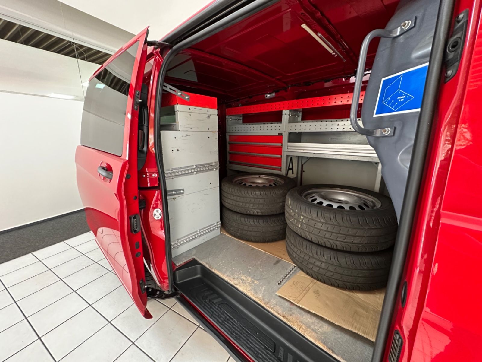 Fahrzeugabbildung Mercedes-Benz Vito Kasten 114 CDI, BT RWD lang*Werkstattwagen*