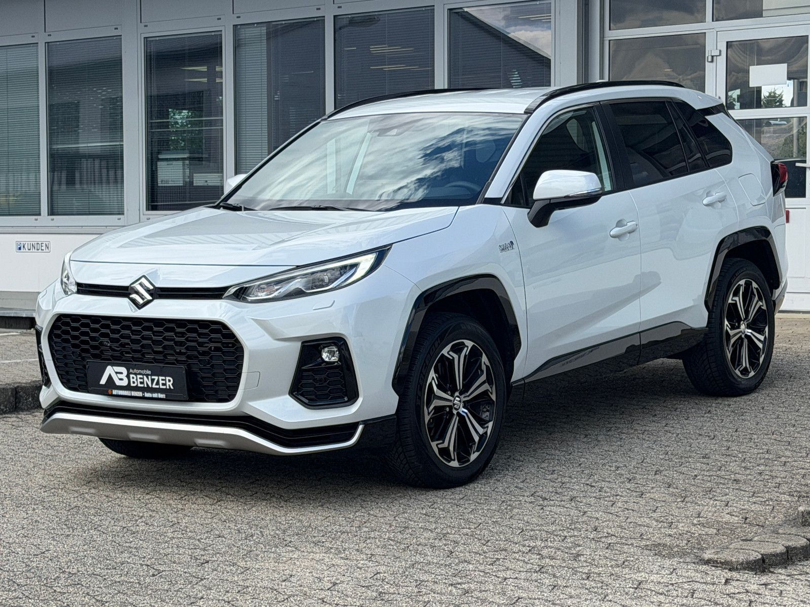 Fahrzeugabbildung Suzuki Across 2.5 Plug-In Hybrid Comfort+ E-Four/ACC/