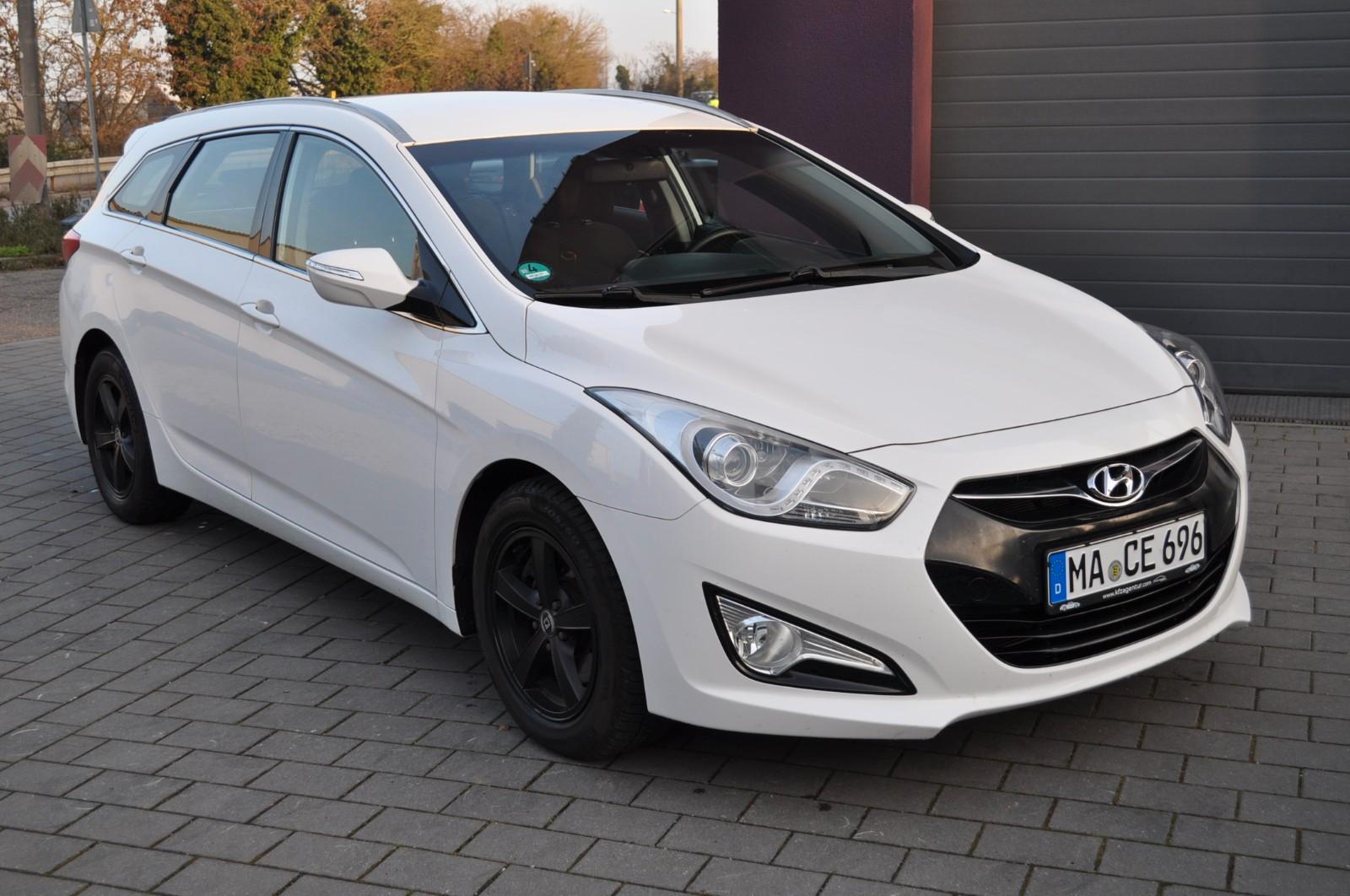 Hyundai i40 cw 1.7 CRDi FIFA World Cup EDITION Automatic