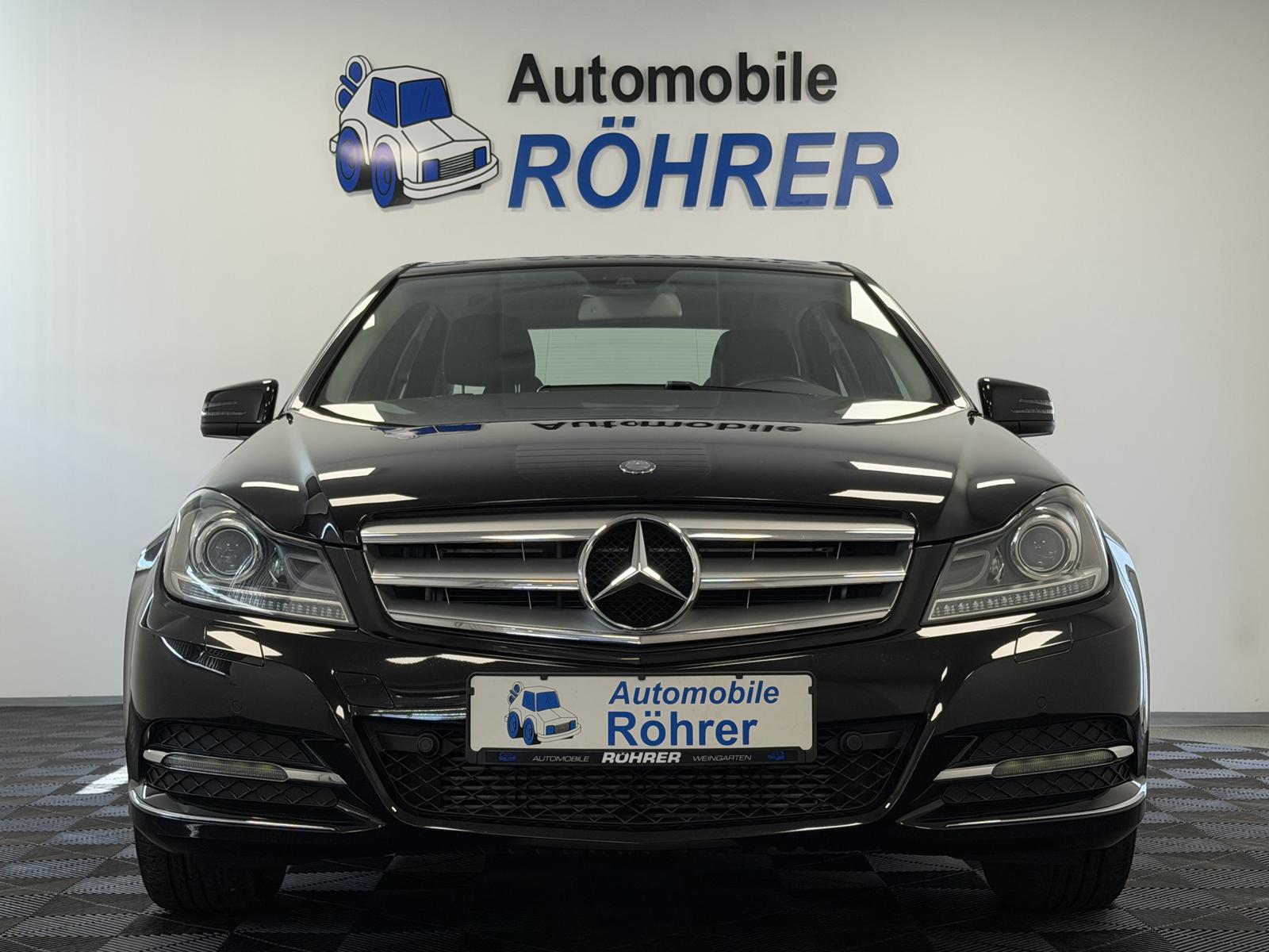 Mercedes-Benz C 180 CGI BlueEff. 7G Elegance Navi Xenon Leder