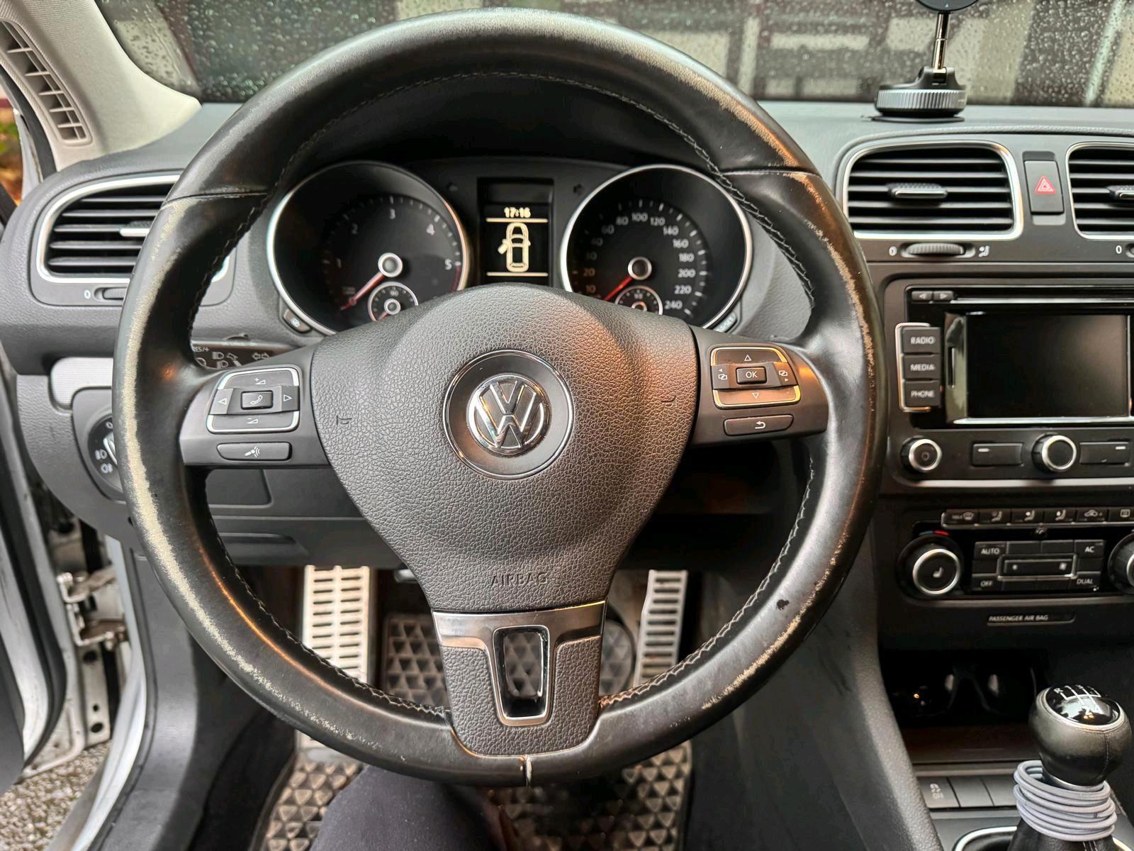 Volkswagen Golf 2011 — photo 5