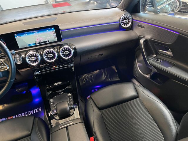 Mercedes-Benz CLA 180 *NAVI*LANE-ASSIST*KAMERA*NAVI*PDC*SZHZ*