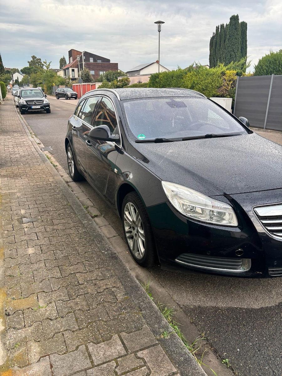 Opel Insignia 2009 — photo 11